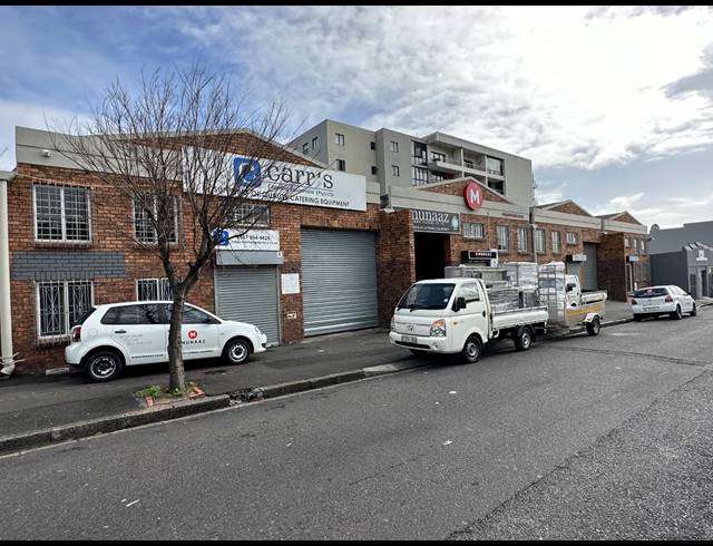 360M² WAREHOUSE TO LET IN WOODSTOCK